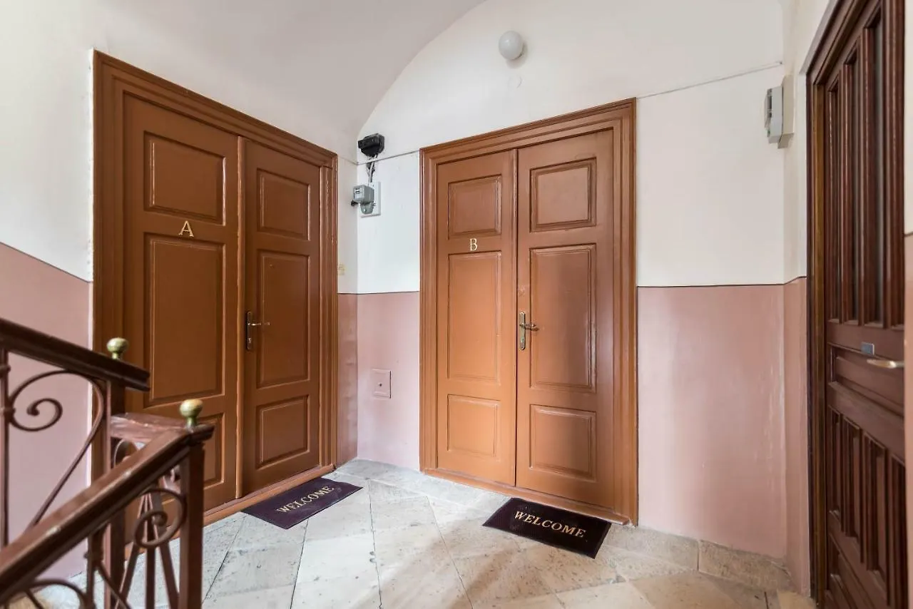 Pula City Center Apartments 0*,  Kroatië